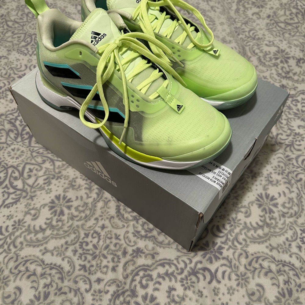 adidas tennis and pickleball court shoes. “Avacourt” size 6